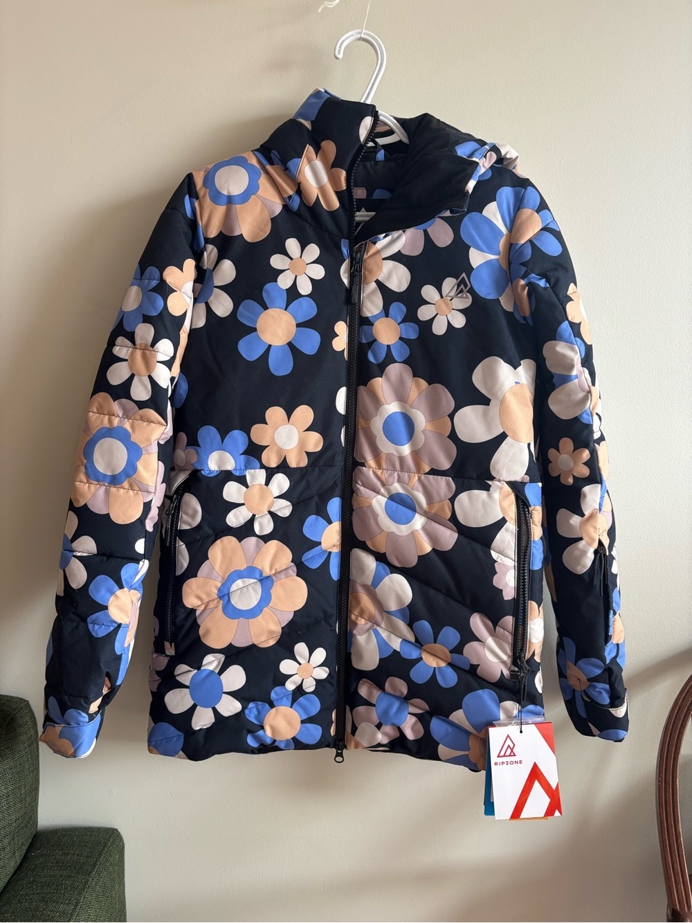 Rip zone puffer ski jacket NWT